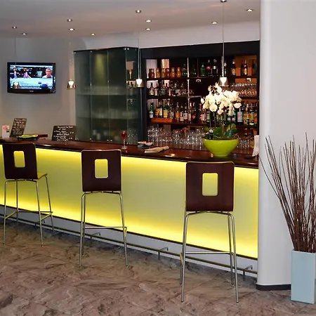 Otel Mercure Centre Gare Rennes