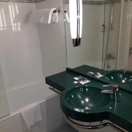 Otel Mercure Centre Gare 4*