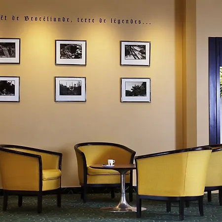 Mercure Centre Gare Otel 4*